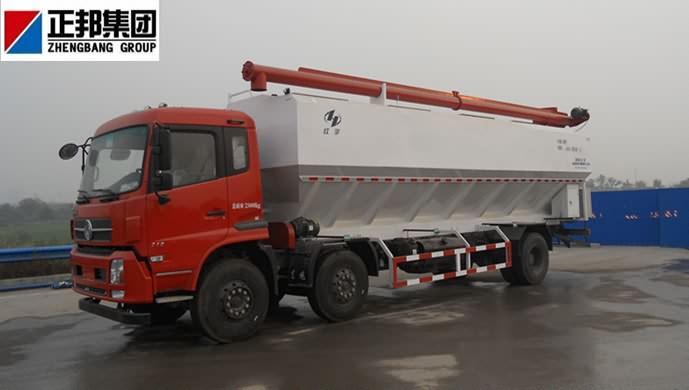 正邦集團(tuán)訂購(gòu)15噸東風(fēng)天錦散裝飼料運(yùn)輸車